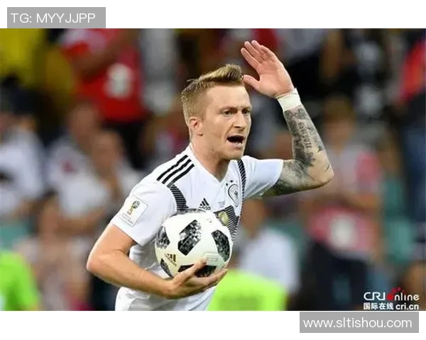 德国足球明星厄齐尔的辉煌职业生涯与对足球的热爱之路 德国足球明星厄齐尔的辉煌职业生涯与对足球的热爱之路