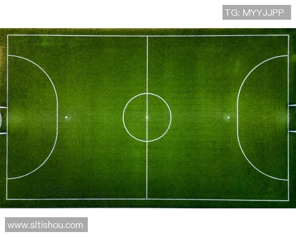 广州足球队阵地战解析：战术布局与球员配合的深度剖析