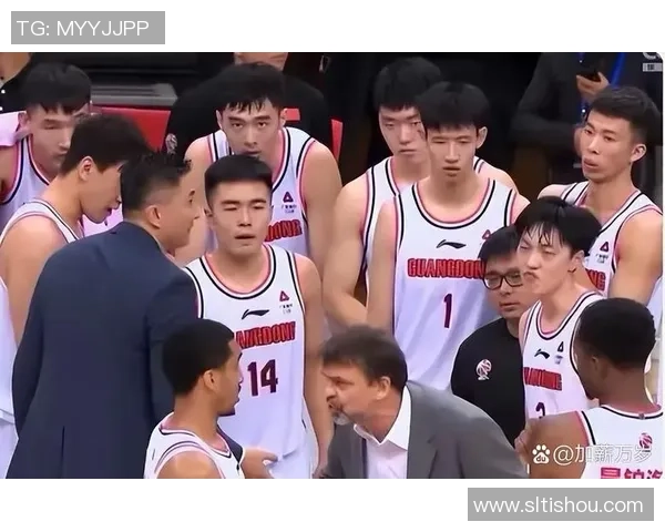 杭州篮球队的节奏体系解析与战术创新探索 杭州篮球队的节奏体系解析与战术创新探索